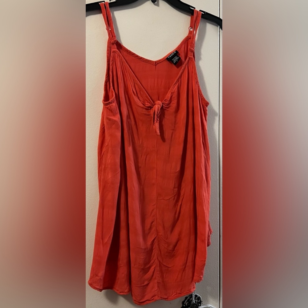TORRID ORANGE SLEEVELESS TOP (1)